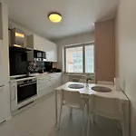 Lovely Two-room With Balcony Near Bus- And Railwaystation Appartement Turku