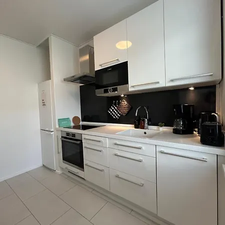 Apartmán Lovely Two-room With Balcony Near Bus- And Railwaystation *