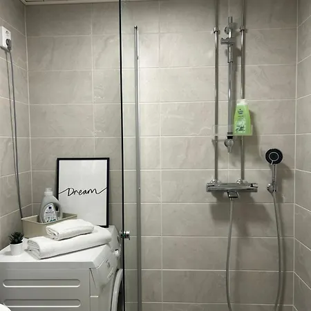 Lovely Two-room With Balcony Near Bus- And Railwaystation *