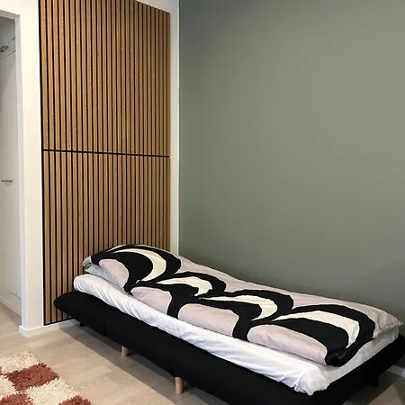 Apartment Lovely Two-room With Balcony Near Bus- And Railwaystation Turku