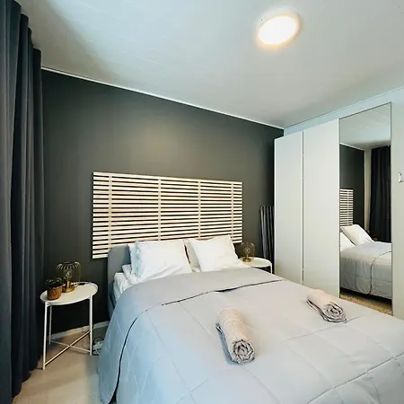 Lovely Two-room With Balcony Near Bus- And Railwaystation Turku